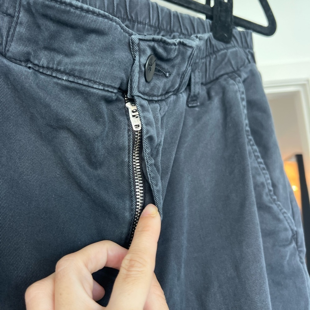 AG Caden Jogger- Black- Size 28 - Picture 6 of 8